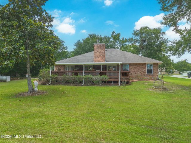 5624 Aila Street, Diamondhead, MS 39525