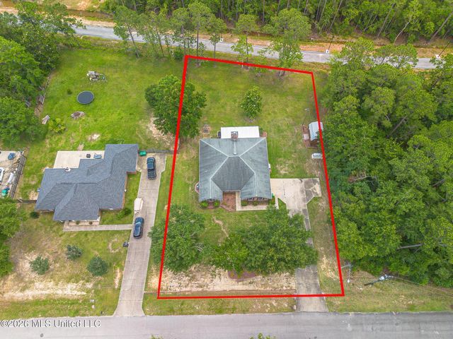 5624 Aila Street, Diamondhead, MS 39525