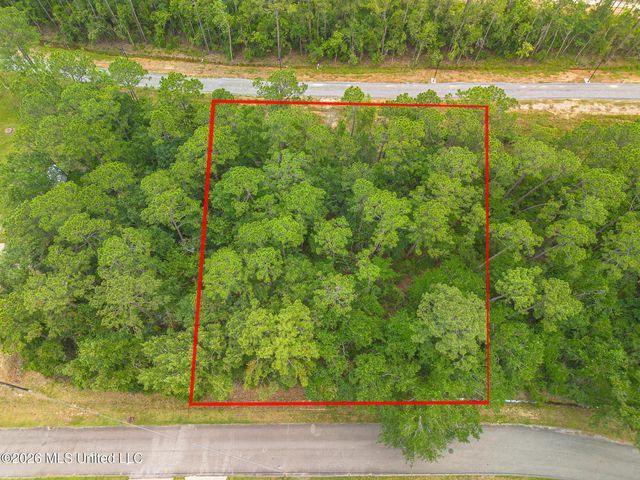 5624 Aila Street, Diamondhead, MS 39525
