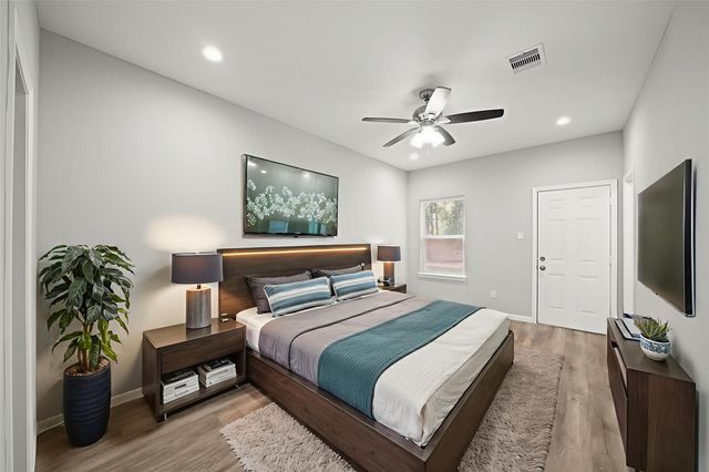 4338 Brinkley St A/B, Houston, TX 77051