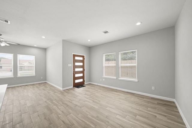 4338 Brinkley St A/B, Houston, TX 77051