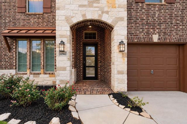32962 Franklin Brooks Drive, Brookshire, TX 77423