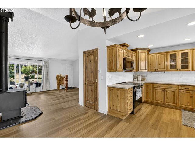 40551 Se LATIGO Ln, Sandy, OR 97055