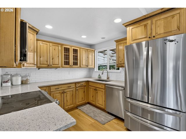 40551 Se LATIGO Ln, Sandy, OR 97055