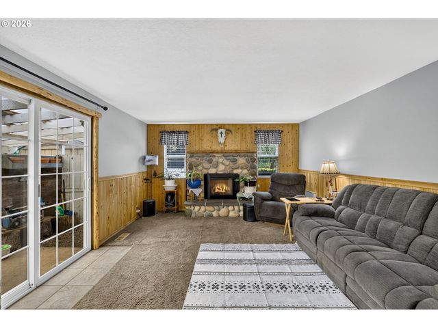 40551 Se LATIGO Ln, Sandy, OR 97055