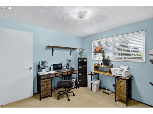 40551 Se LATIGO Ln, Sandy, OR 97055