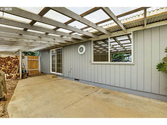 40551 Se LATIGO Ln, Sandy, OR 97055