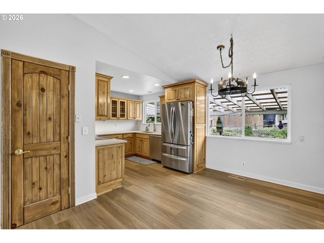 40551 Se LATIGO Ln, Sandy, OR 97055