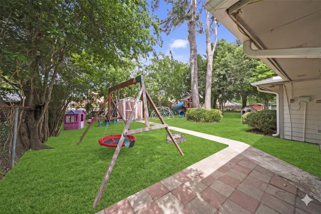 7518 Deadwood Drive, Houston, TX 77040