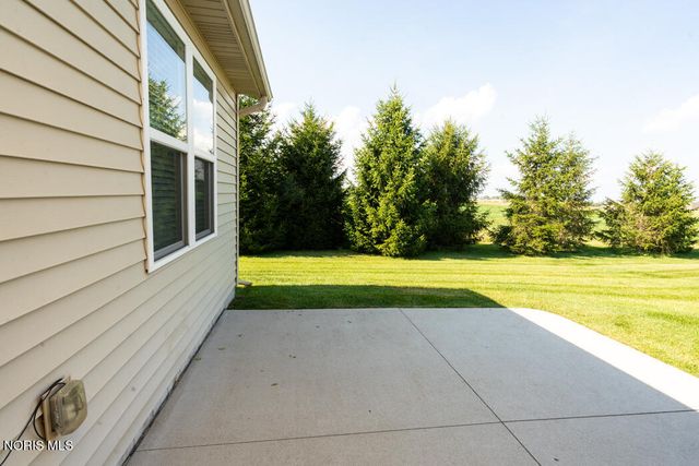 6908 Torrey Pine Court, Maumee, OH 43537
