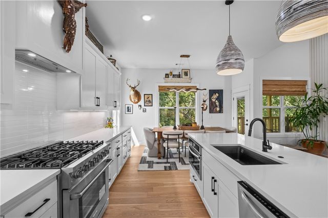 2055 Collins Drive, Pea Ridge, AR 72751