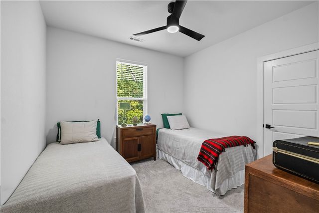2055 Collins Drive, Pea Ridge, AR 72751