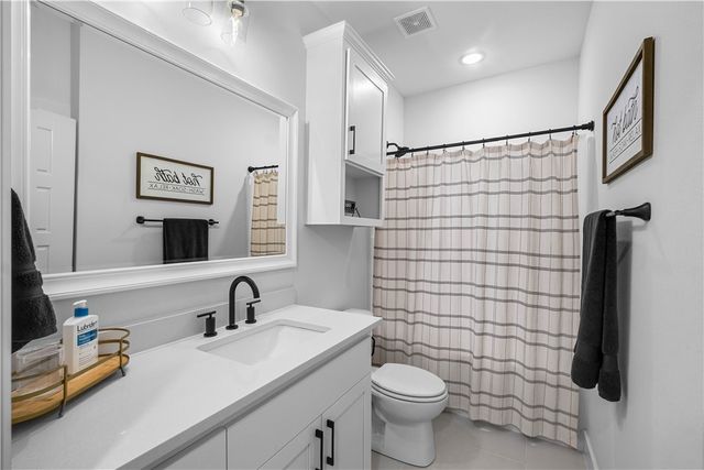 2055 Collins Drive, Pea Ridge, AR 72751