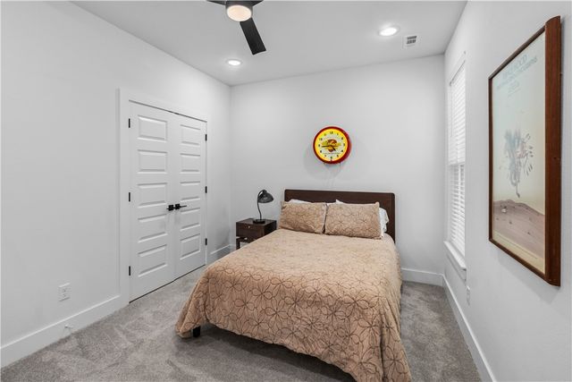 2055 Collins Drive, Pea Ridge, AR 72751