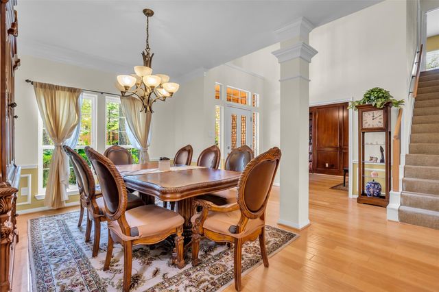 98 Winding Creek Place, The Woodlands, TX 77381