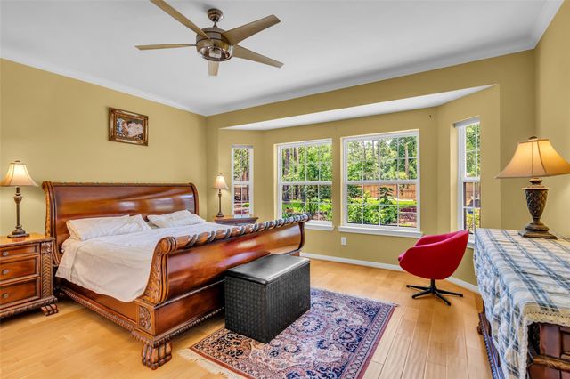 98 Winding Creek Place, The Woodlands, TX 77381