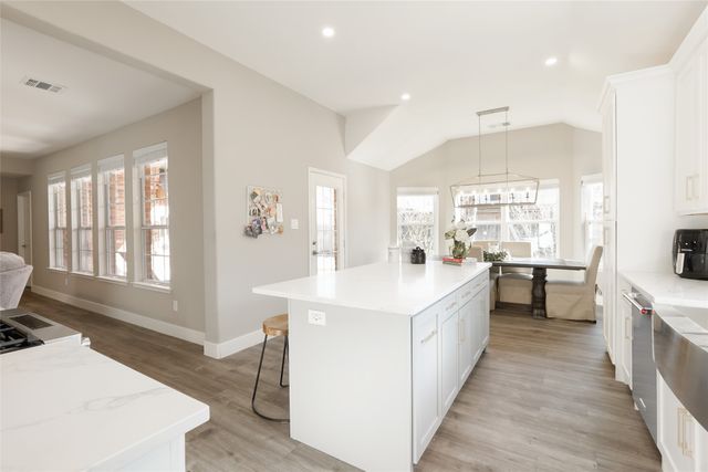 204 Village Trail, Trophy Club, TX 76262