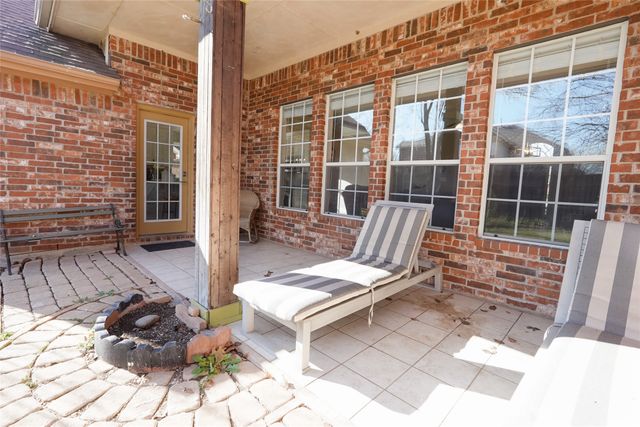 204 Village Trail, Trophy Club, TX 76262