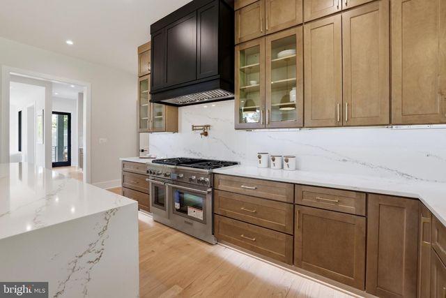 6514 BYRNES DR, Mclean, VA 22101