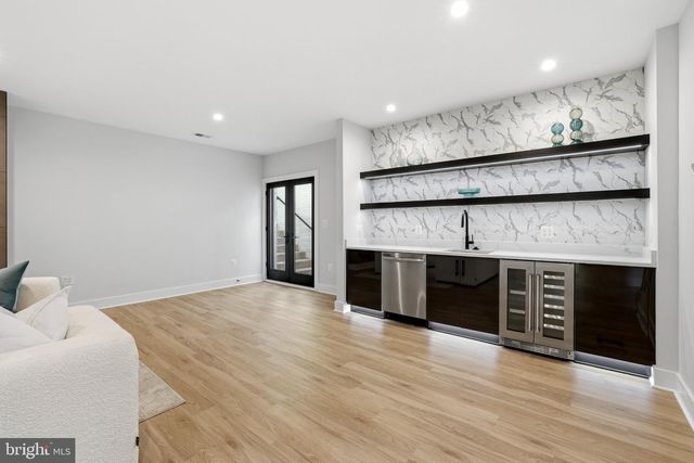 6514 BYRNES DR, Mclean, VA 22101