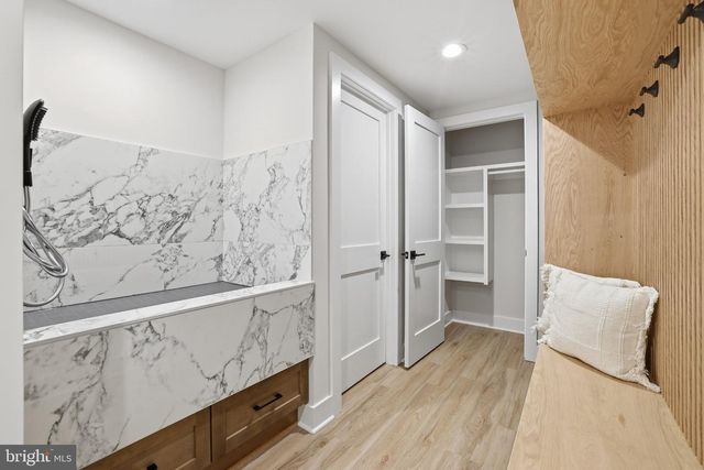6514 BYRNES DR, Mclean, VA 22101