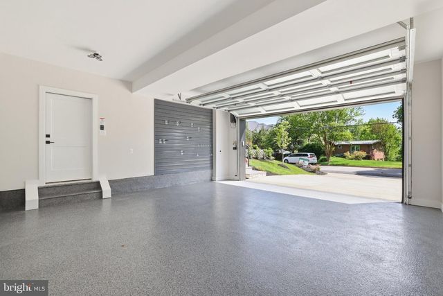 6514 BYRNES DR, Mclean, VA 22101