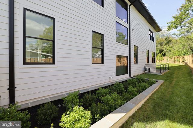 6514 BYRNES DR, Mclean, VA 22101