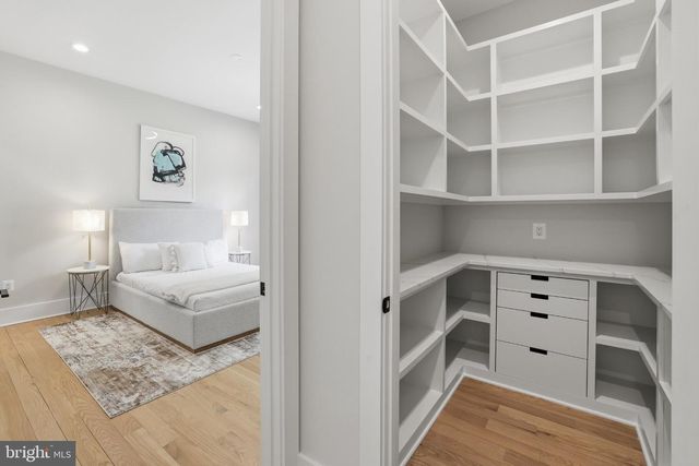 6514 BYRNES DR, Mclean, VA 22101
