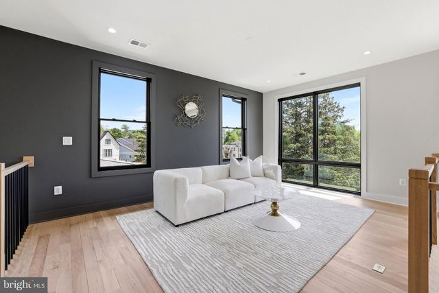 6514 BYRNES DR, Mclean, VA 22101