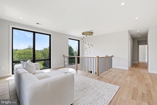 6514 BYRNES DR, Mclean, VA 22101