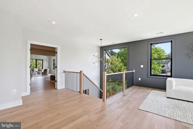 6514 BYRNES DR, Mclean, VA 22101