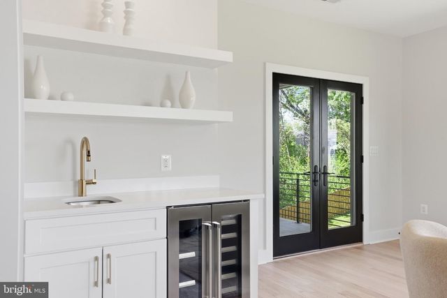 6514 BYRNES DR, Mclean, VA 22101