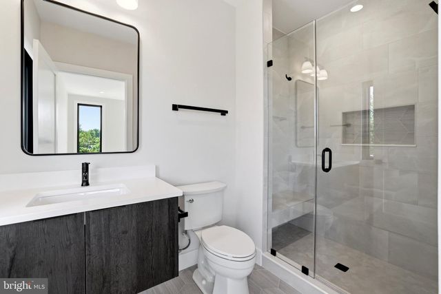 6514 BYRNES DR, Mclean, VA 22101