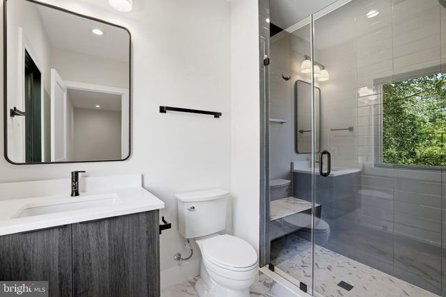 6514 BYRNES DR, Mclean, VA 22101