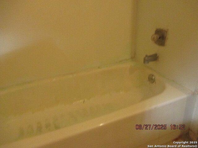 6829 Stockport Dr, San Antonio, TX 78239