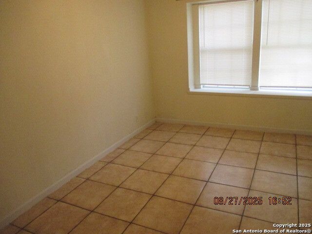 6829 Stockport Dr, San Antonio, TX 78239