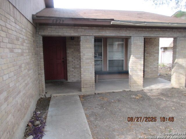 6829 Stockport Dr, San Antonio, TX 78239