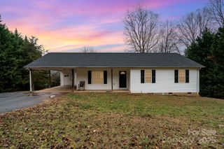 1820 Cline Place, Lenoir, NC 28645