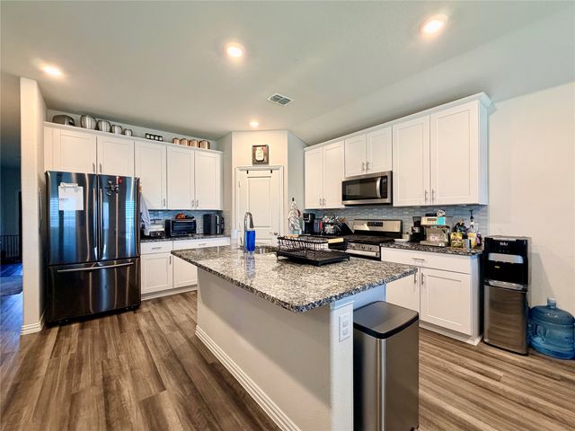 6301 Spooky Cat Trail, Fort Worth, TX 76179