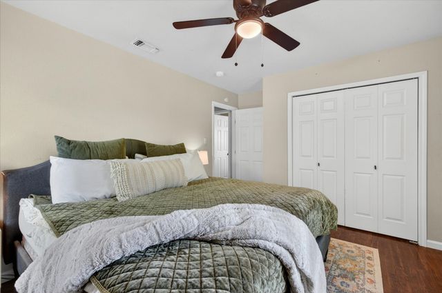 202 Taylor Street, Burleson, TX 76028