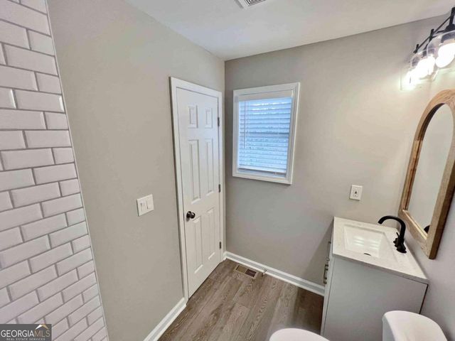 3573 Kennesaw Statio Drive NW, Kennesaw, GA 30144