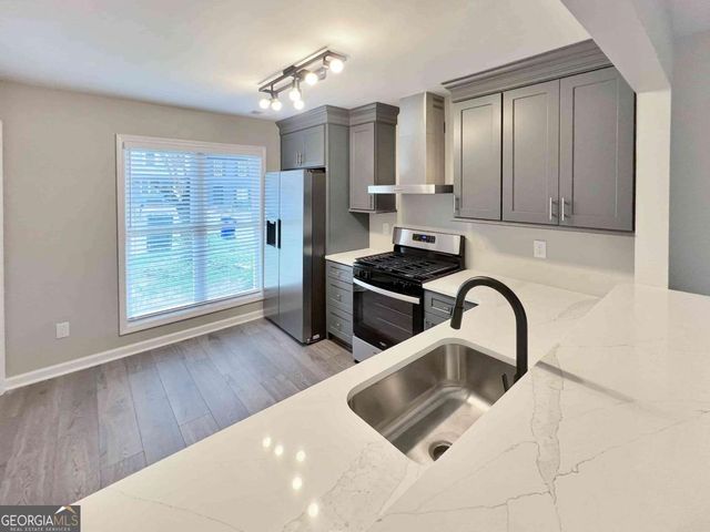 3573 Kennesaw Statio Drive NW, Kennesaw, GA 30144