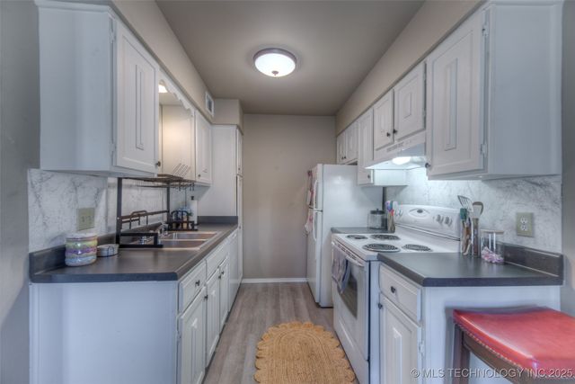 6806 S Toledo Avenue 405, Tulsa, OK 74136