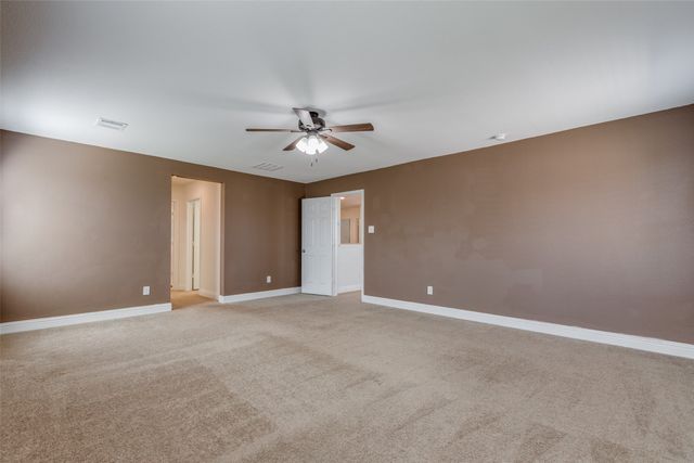2604 Wesley Avenue, Aubrey, TX 76227