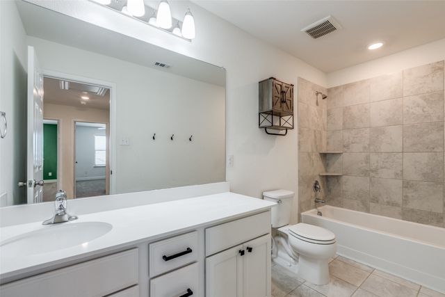 2604 Wesley Avenue, Aubrey, TX 76227