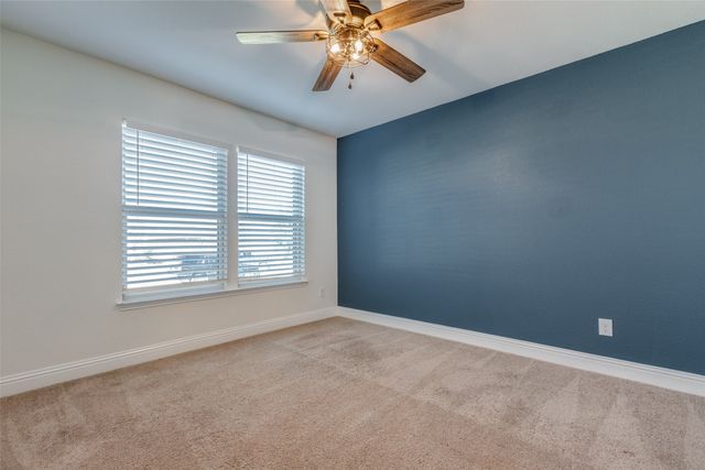 2604 Wesley Avenue, Aubrey, TX 76227