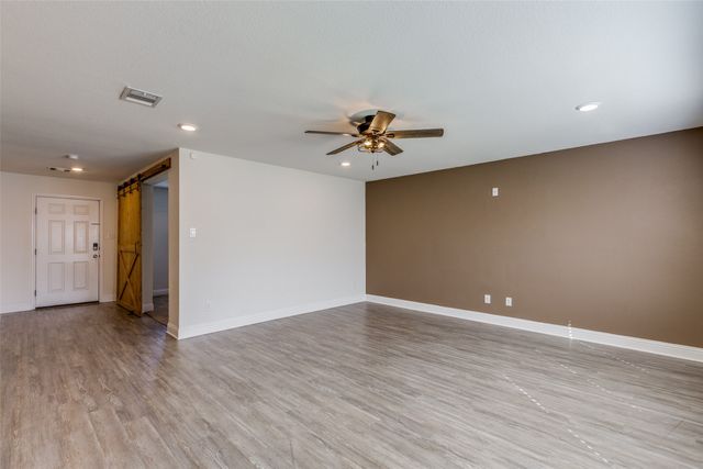 2604 Wesley Avenue, Aubrey, TX 76227