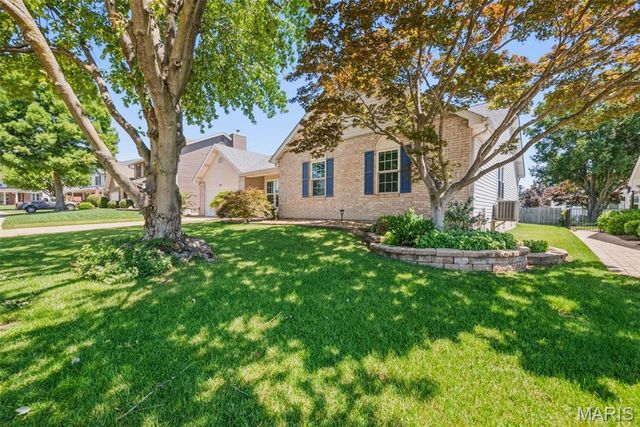 2114 Autumn Wood Drive, St Charles, MO 63303