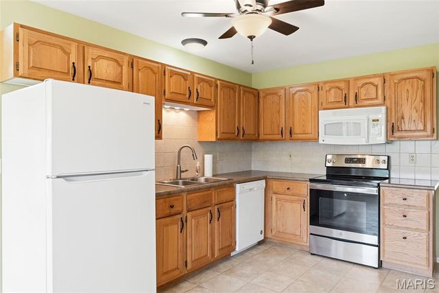 2114 Autumn Wood Drive, St Charles, MO 63303