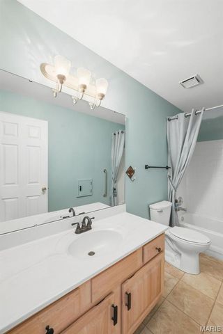 2114 Autumn Wood Drive, St Charles, MO 63303